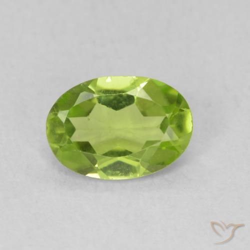 0.75ct Натуральный Ярко-зеленый Перидот, Овал, Чистота VS