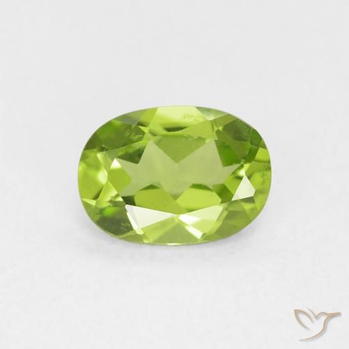 0.88ct Натуральный Средний зеленый Перидот, Овал, VVS-VS