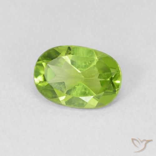 0.89 карата, натуральный Medium Light-Green Перидот, Овал, VVS-VS