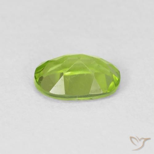 0.89 карата, натуральный Medium Light-Green Перидот, Овал, VVS-VS
