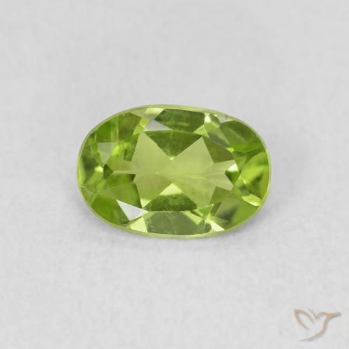 0.73ct Натуральный Ярко-зеленый Перидот, Овал, Чистота VS
