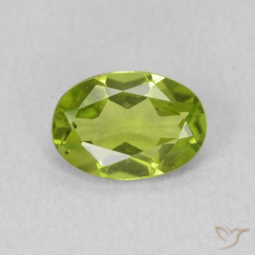 0.84ct Натуральный Ярко-зеленый Перидот, Овал, Чистота VS