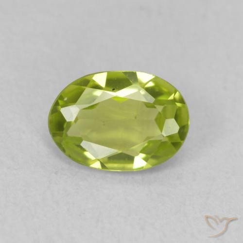0.68ct Натуральный Ярко-зеленый Перидот, Овал, VVS-VS