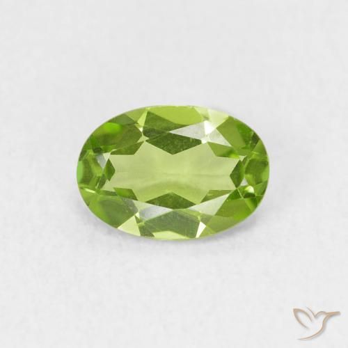 0.76ct Натуральный Средний зеленый Перидот, Овал, VVS-VS