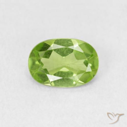 0.77ct Натуральный Ярко-зеленый Перидот, Овал, VVS-VS