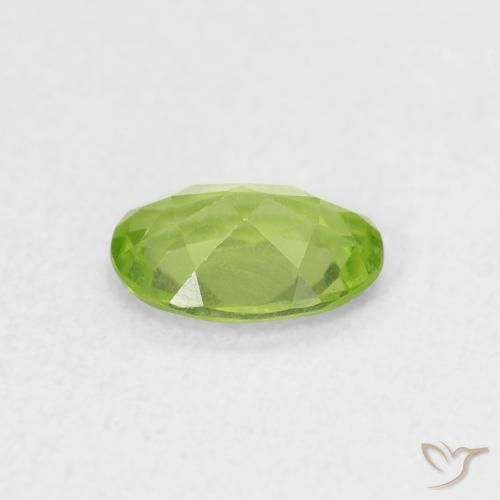 0.71 карата, натуральный Medium Light-Green Перидот, Овал, VVS-VS