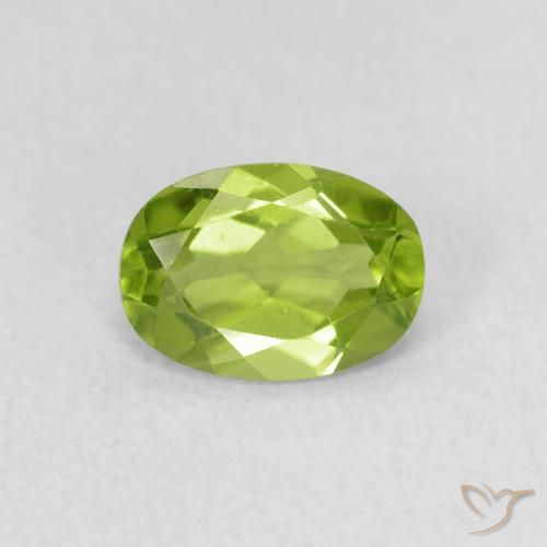 0.88ct Натуральный Ярко-зеленый Перидот, Овал, Чистота VS