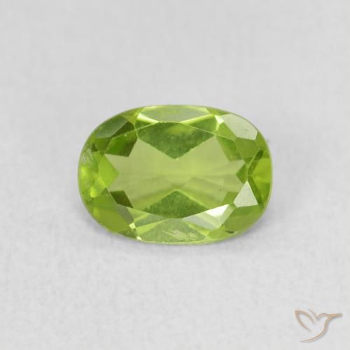 0.82ct Натуральный Ярко-зеленый Перидот, Овал, Чистота VS
