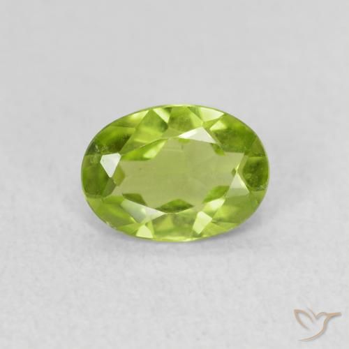 0.68ct Натуральный Ярко-зеленый Перидот, Овал, Чистота VS