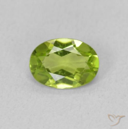 0.84ct Натуральный Ярко-зеленый Перидот, Овал, VVS-VS