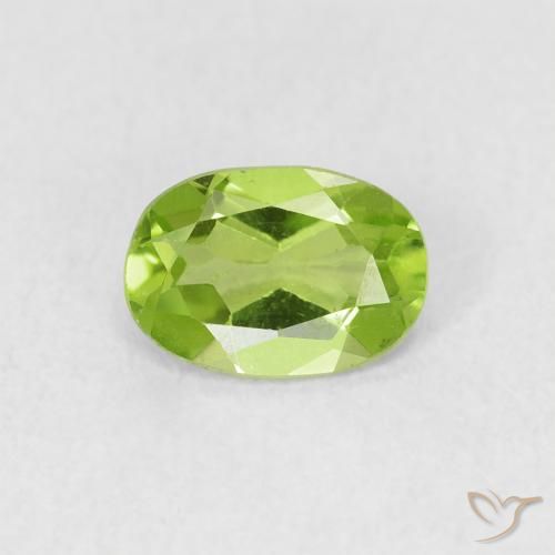 0.74ct Натуральный Ярко-зеленый Перидот, Овал, Чистота VS