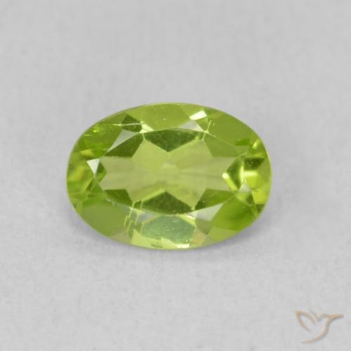 0.74ct Натуральный Средний зеленый Перидот, Овал, Чистота VS