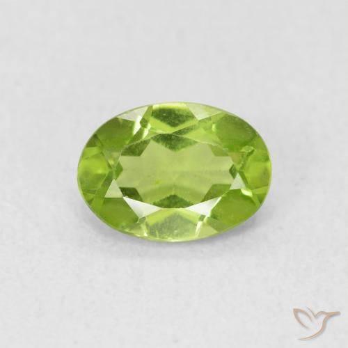 0.90ct Натуральный Средний зеленый Перидот, Овал, Чистота VS