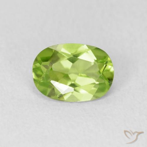 0.85ct Натуральный Желтовато-зеленый Перидот, Овал, VVS-VS