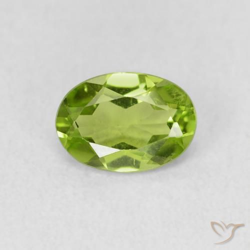 0.84ct Натуральный Ярко-зеленый Перидот, Овал, Чистота VS