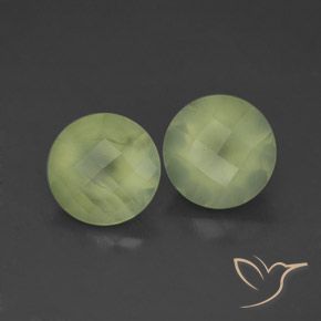 3.86 карата, натуральный Yellow Green  пренит, Круглый, Полупрозрачный