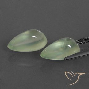 6.20 карата, натуральный Pale Yellowish Green    пренит, Форма груши, Полупрозрачный