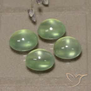 8.03 карата, натуральный Very Light Green  пренит, Овал, Полупрозрачный