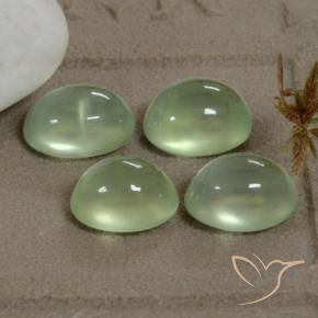 8.18 карата, натуральный Pale Pear Green  пренит, Овал, Прозрачный