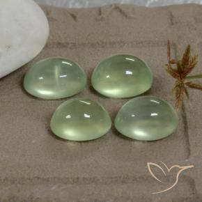 8.18 карата, натуральный Pale Pear Green  пренит, Овал, Прозрачный
