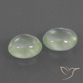 3.18 карата, натуральный Pale Yellowish Green    пренит, Овал, Полупрозрачный