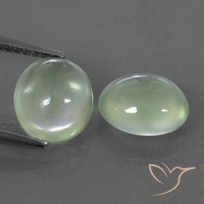 3.53ctw Натуральный Pale Yellowish Green    пренит, Овал, Полупрозрачный