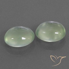3.53 карата, натуральный Pale Yellowish Green    пренит, Овал, Полупрозрачный