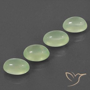 9.02 карата, натуральный Pale Pear Green  пренит, Овал, Полупрозрачный