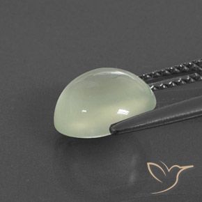 2.64 карата, натуральный Medium Green  пренит, Овал, Полупрозрачный