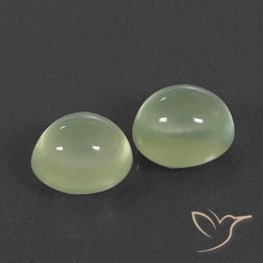 5.48 карата, натуральный Yellow Green  пренит, Овал, Полупрозрачный