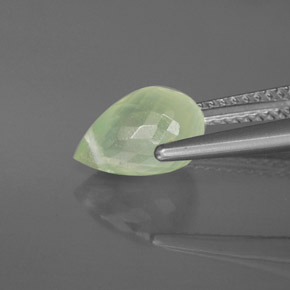 2.64 карата, натуральный Зеленый пренит, Прозрачный, Полупрозрачный