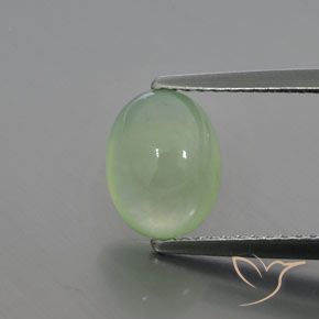 2.33ct Натуральный Желто-зеленый пренит, Овал, Полупрозрачный