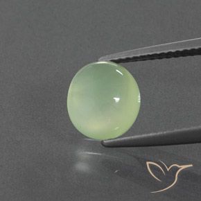 2.50ct Натуральный Желто-зеленый пренит, Овал, Полупрозрачный