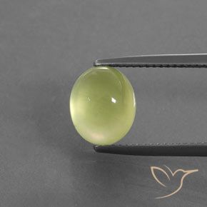 3.66ct Натуральный Светло-желтый пренит, Овал, Полупрозрачный