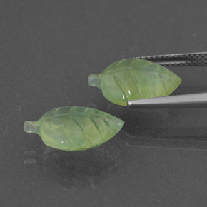  карата, натуральный Зеленый пренит, Необычная форма, Полупрозрачный