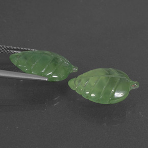  карата, натуральный Зеленый пренит, Необычная форма, Полупрозрачный