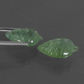  карата, натуральный Зеленый пренит, Необычная форма, Полупрозрачный