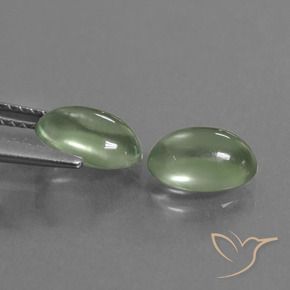 2.63 карата, натуральный Желтовато-зеленый пренит, Овал, Прозрачный