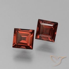 1.35 карата, натуральный Темно-красный Пироп Гранат, Квадрат, Чистота VS