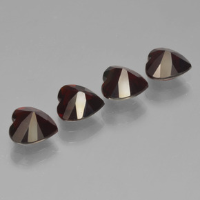 3.52 карата, натуральный Черновато-красный Пироп Гранат, Форма сердца, VVS-VS