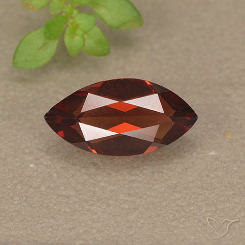 1.19ct Натуральный Темно-красный Пироп Гранат, Маркиза, VVS-VS