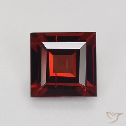 1.98ct Натуральный Глубокий кроваво-красный Пироп Гранат, Квадрат, VVS-VS