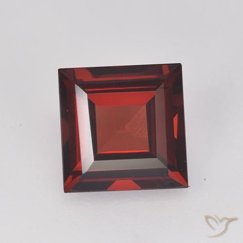 2.03ct Натуральный Глубокий кроваво-красный Пироп Гранат, Квадрат, VVS-VS