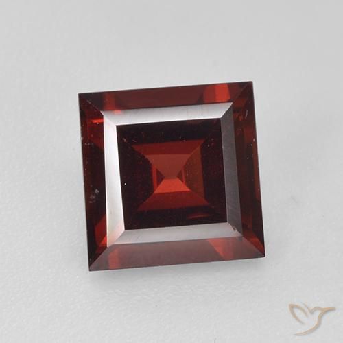 2.10ct Натуральный Темно-красный Пироп Гранат, Квадрат, VVS-VS
