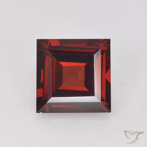 2.10ct Натуральный Глубокий кроваво-красный Пироп Гранат, Квадрат, VVS-VS