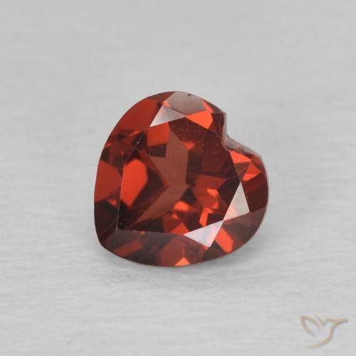 0.69ct Натуральный Смородина красная Пироп Гранат, Сердце, VVS-VS