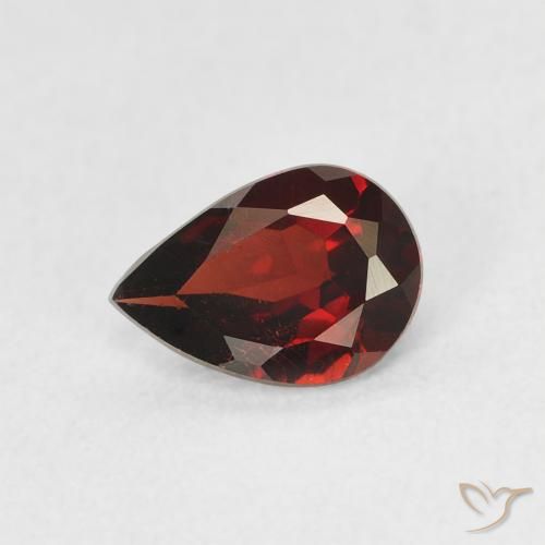 0.77ct Натуральный Темно-красный Пироп Гранат, Форма груши, Чистота VS