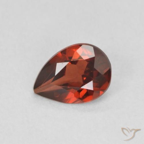 0.77ct Натуральный Темно-красный Пироп Гранат, Форма груши, Чистота VS