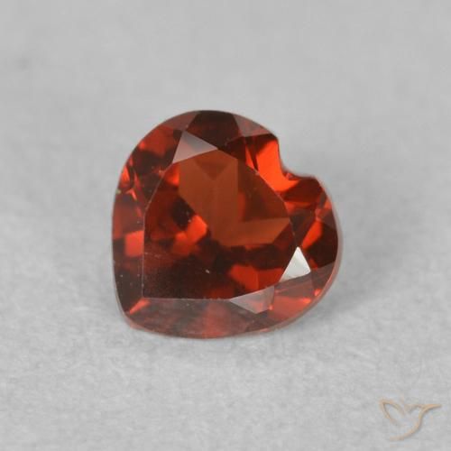 0.60ct Натуральный Ярко-красный Пироп Гранат, Сердце, VVS-VS