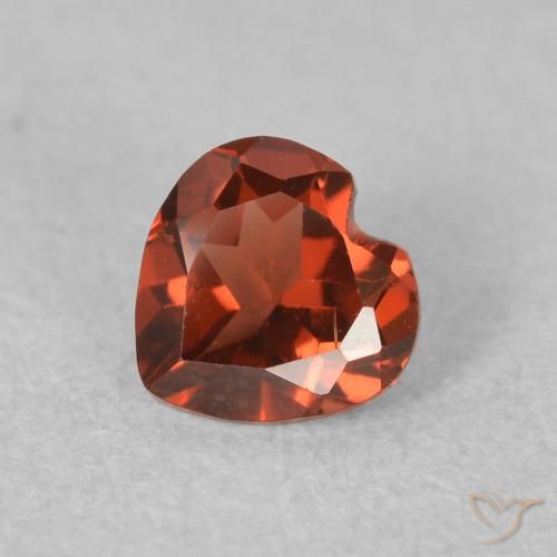 0.60ct Натуральный Темно-малиновый красный Пироп Гранат, Сердце, VVS-VS